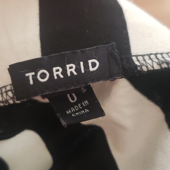 🐞🧃Beetlejuice! Torrid striped hi lo maxi skirt 0X/12 - Picture 3 of 6